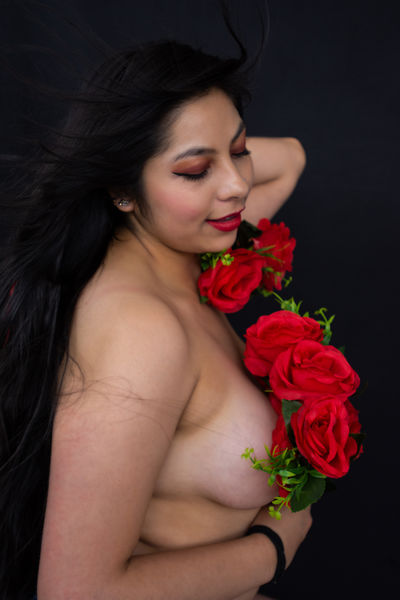 shybuterfly - Escort Girl from Olathe Kansas